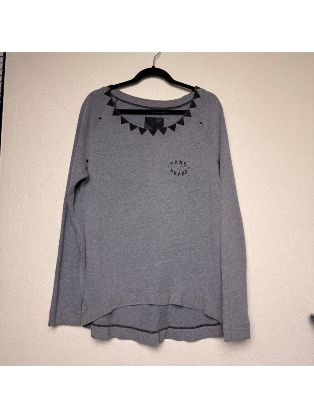 Vans "The Socials" Women's Wovented Diamond Crewneck Sweatshirt Gray Sz XL